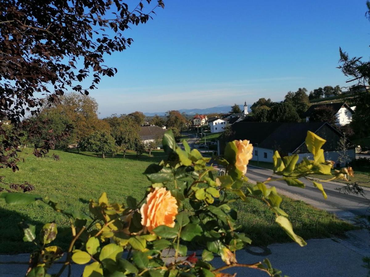 Cosy Apartment In Oed Hling With Garden Mauer bei Amstetten ภายนอก รูปภาพ